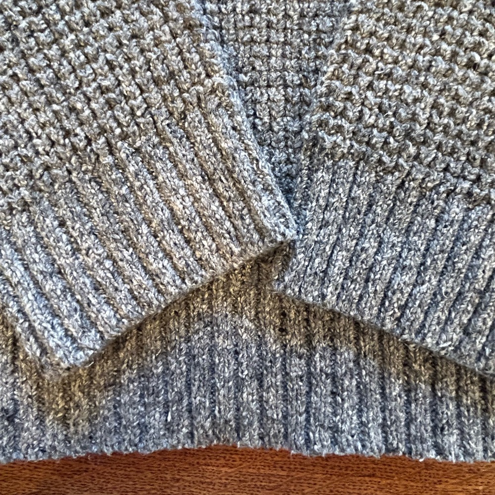 Wellen Gray Knit Sweater - Picture 4 of 5